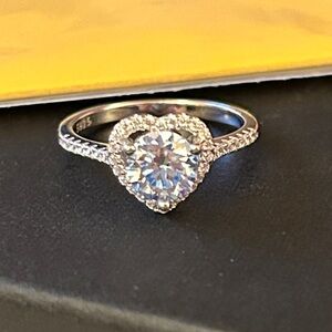 Moissanite Diamond ice blue heart Ring size 7 Retail $699